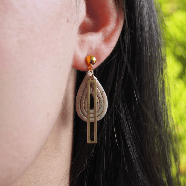 Boucles d'oreilles galets dorés