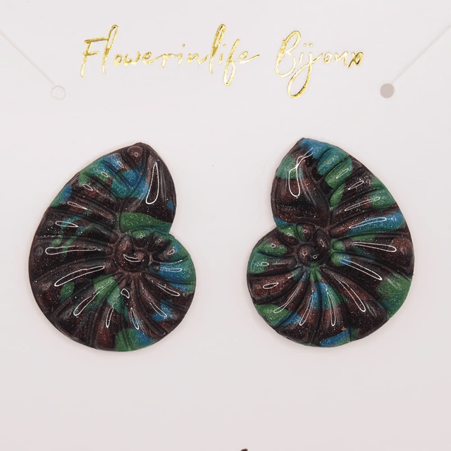Boucles d'oreilles coquillage spiralé