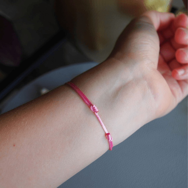 Bracelet amitié cordon nœud coulissant réglable femme rose nacre effet pierre