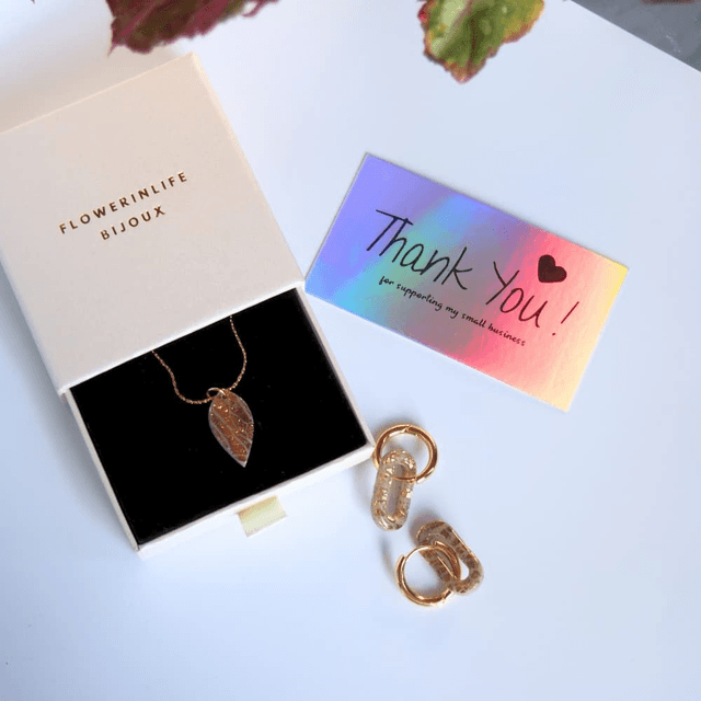 Collier artisanal en acier inoxydable avec pendentif goutte effet craquelé doré