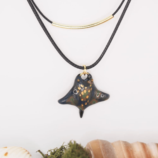 Collier raie léopard cordon effet cuir