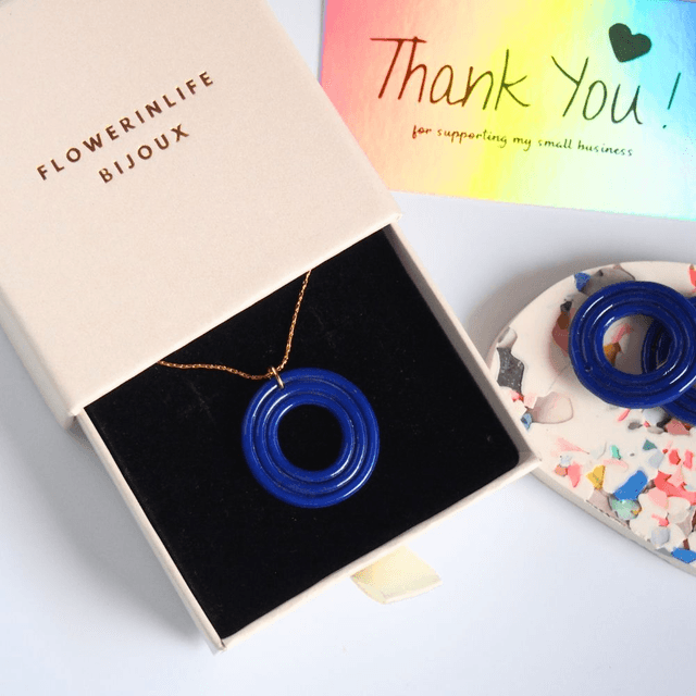 Collier en acier inoxydable avec pendentif bleu roi fait main 