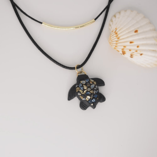Collier double rang tortue