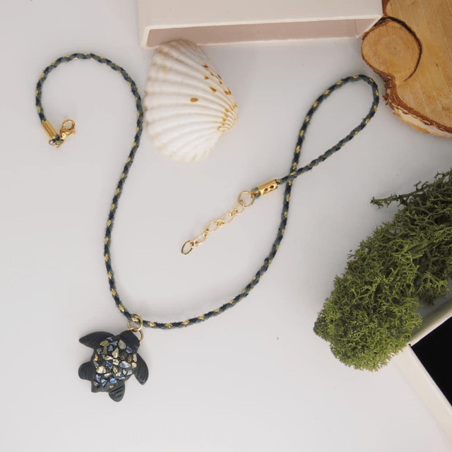 Collier Tortue cordon tressé