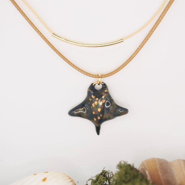 Collier raie léopard cordon effet cuir