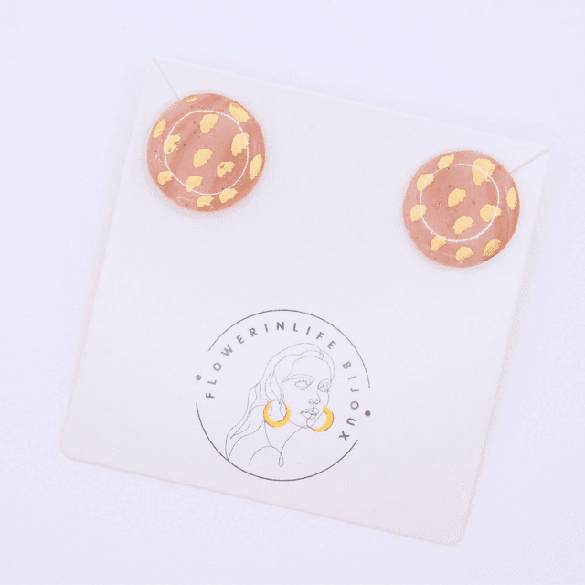 Boucles d’oreilles clous rose pâle et doré